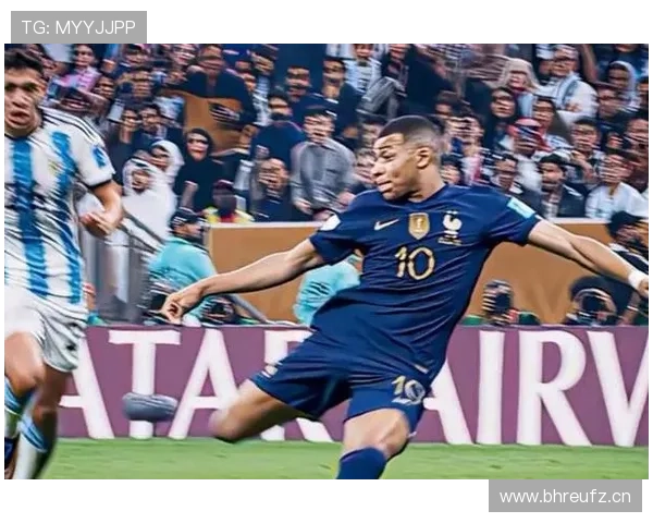 姆巴佩vsC罗早期爆发力数据对比：谁更强