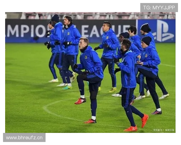 福登 vs 桑乔：英格兰青训双星的战术角色与成长路径差异