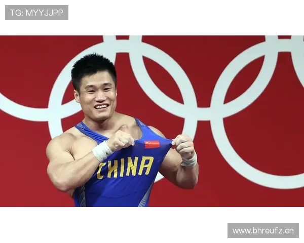 吕小军赛场像猛虎回家连倒三杯酒都这么有仪式感？