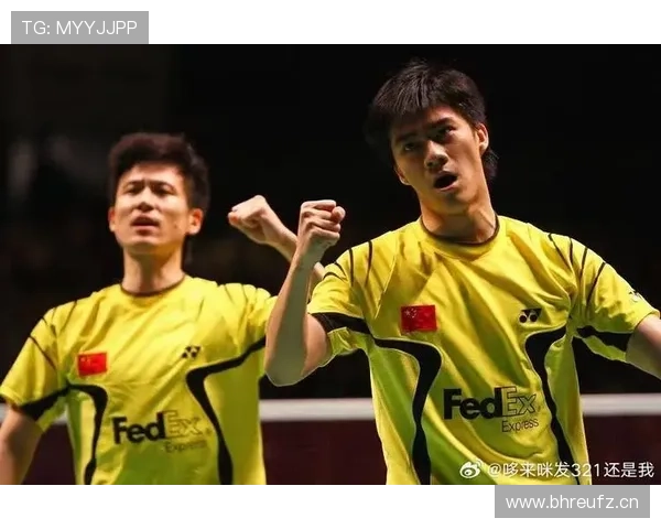 傅海峰赛场冷得像雕像，刷到他在菜市场砍价那段我笑到肚子疼